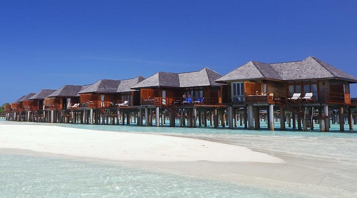 Olhuveli-Beach-Spa-Resort-Sandbank-Sand-Lagoon-Lagun-Watervilla-Water-Villa