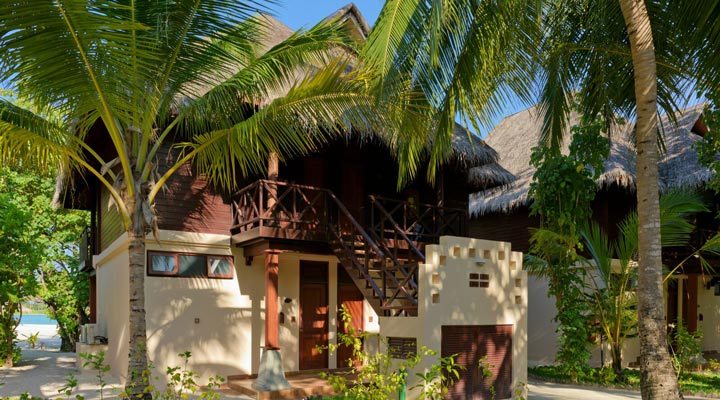 Olhuveli-Deluxe-Room-Chalet-Palm-Palms-Palmer