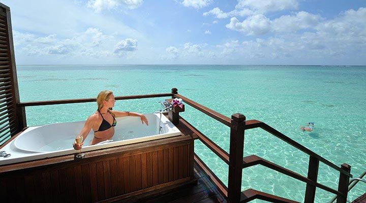 Olhuveli-Jacuzzi-Watervilla-Water-Villa-Views