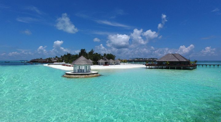 Olhuveli-Lagoon-Pier-Beach-Sand-Ocean