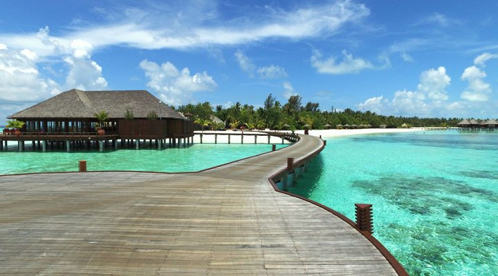 Olhuveli-Pier-Bridge-Overwater-Lagoon-Beach