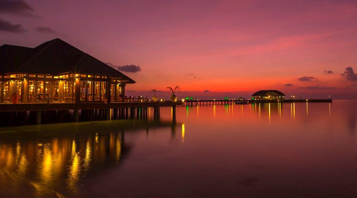 Olhuveli-Sunset-Solnedgang-Restaurant-Bar