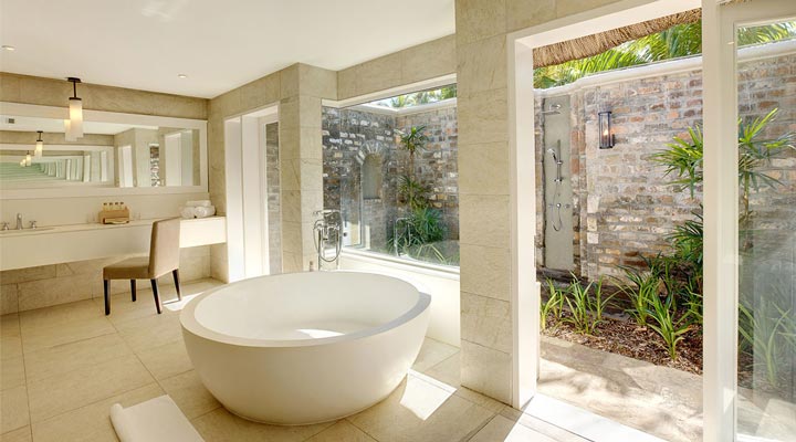 Outrigger-Room-Bath