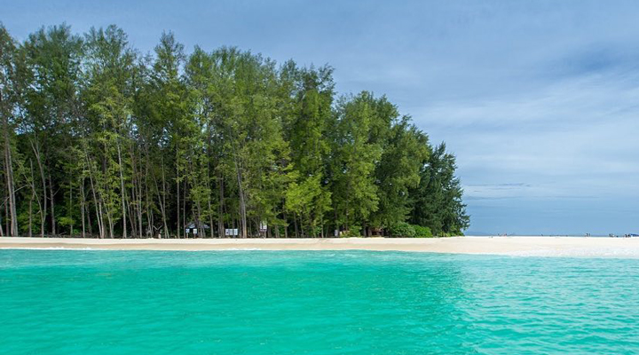 Phi-Phi-Island-Village-Bambooisland-Bamboo-Island