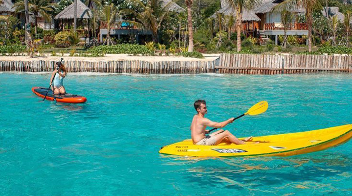 Phi-Phi-Island-Village-Beach-Resort-Spa-Kanot-SUP-Kayak-Kajak-Canoe