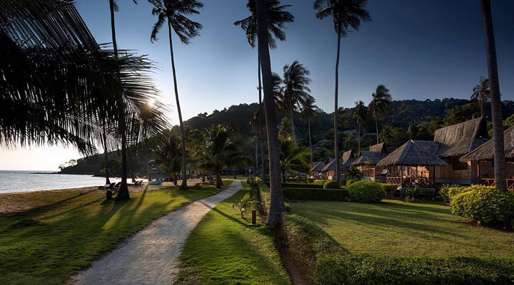 Phi-Phi-Island-Village-Beach-Resort-Spa-Sunset-Sun-Sol