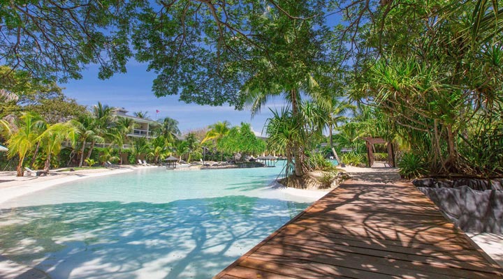 Plantation-Bay-Resort-Hotel-Spa-Pool-Pools-Beach-Strand-Sand-Palm-Lagoon-Lagun