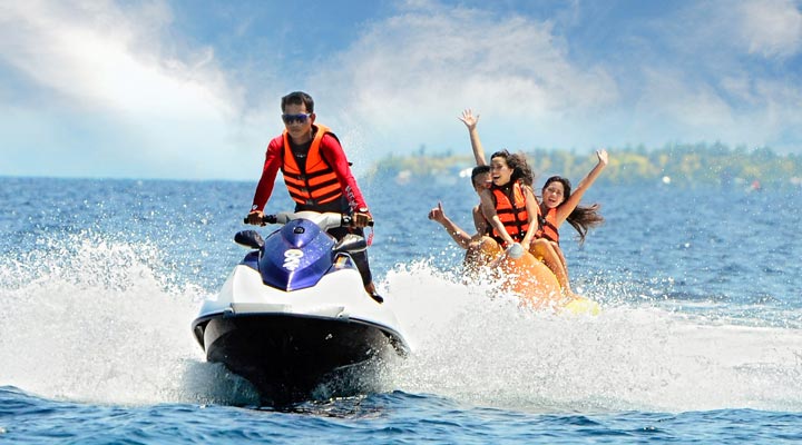 Plantation-Bay-Resort-Spa-Cebu-Jetski-Bananaboat