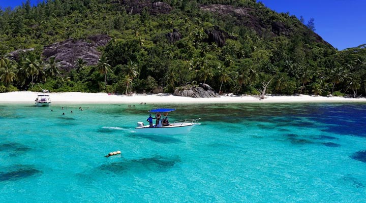 Seychelles-Seychellerna-Strand-Beach-Boat-Bat-Hav-Ocean-Sea