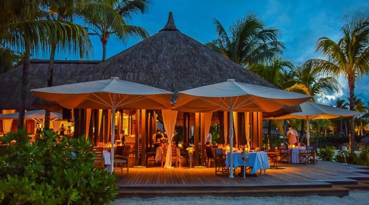 Shangri-La-Le-Touessrok-Resort-Spa-Dining-Dinner-Middag