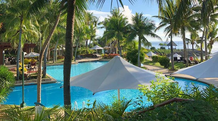 Shangri-La-Mactan-Resort-Spa-Pool-Poolen