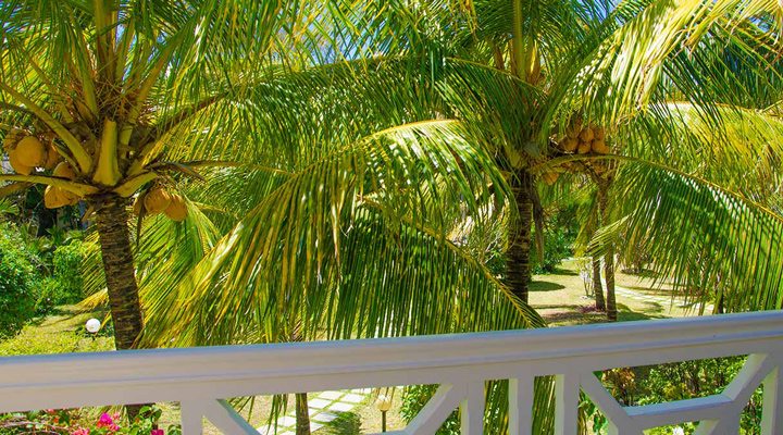 Silver-Beach-MRU-Balconies