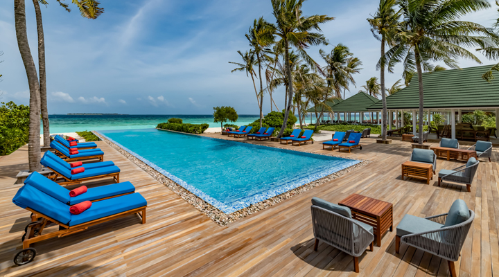 Siyam-World-Resort-Spa-Pool-Pools-Poolen-Sunbed-Strand-Deck-Sunbeds