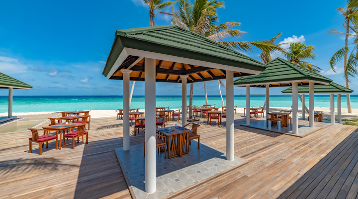 Siyam-World-Resort-Spa-Strandbar-Restaurang-Restaurangen-Strand-Sand