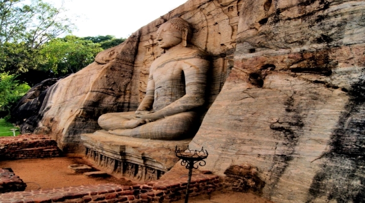 Sri-Lanka-Galvihara-Polonnaruwa-Indcen-Resor