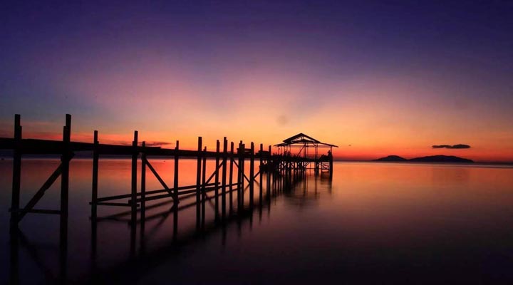 Summer-Bay-Lang-Tengah-Pier-Brygga