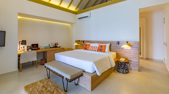 Sun-Aqua-Iru-Veli-Resort-Spa-Rooms-Beds-Bedd