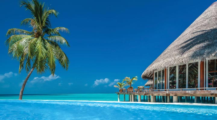 Sun-Aqua-Vilu-Reef-Resort-Spa-Poolpalm-Pool-Poolen