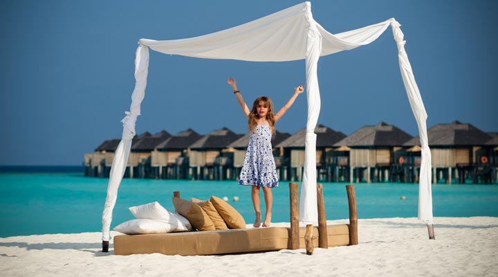 Sun-Siyam-Iru-Fushi-Resort-Spa-Play-Lek-Sand-Strand