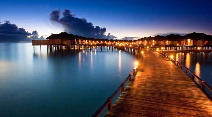 Sun-Siyam-Iru-Fushi-Water-Villa-Pier-Bro-Watervilla