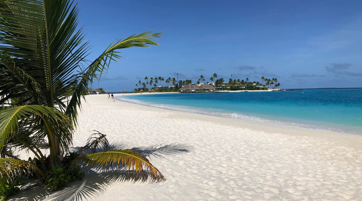 Sun-Siyam-Iru-Veli-Resort-Spa-Beach-Beachen-Strand-Stranden-Lagun-Lagunen