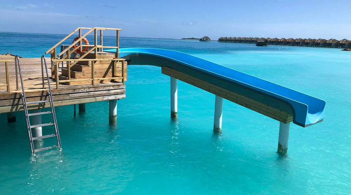 Sun-Siyam-Iru-Veli-Resort-Spa-Slide-Vattenrutschkana