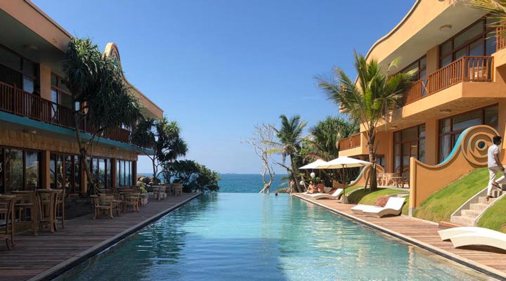 Thaproban-Pavilion-Waves-Resort-Spa-Pools-Poolen-Pool