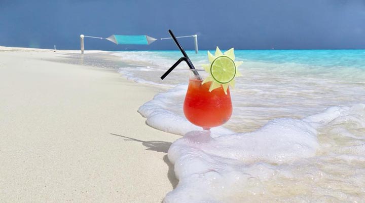 The-Sun-Siyam-Iru-Fushi-Resort-Spa-Strand-Beach-Sand-Sands-Cocktail