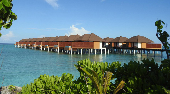 VARU-by-Atmosphere-Resort-Spa-Watervillas-Vattenvilla-Vattenvillor