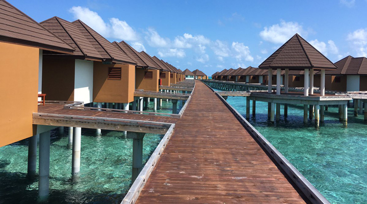 VARU-by-Atmosphere-Resort-Spa-watervillas