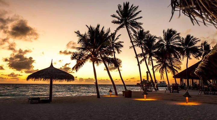 Veligandu-Island-Resort-Spa-Beach-Strand-Sand-Sunset-Sol