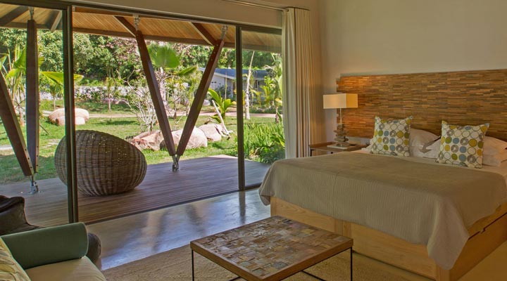 Villa-Deckenia-Bedroom-Gardenview