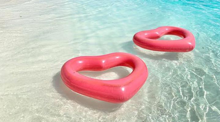 You-Me-Resort-Spa-Float-Flytring-Heart-Hjarta