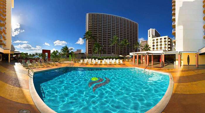 aston-waikiki-pools_4