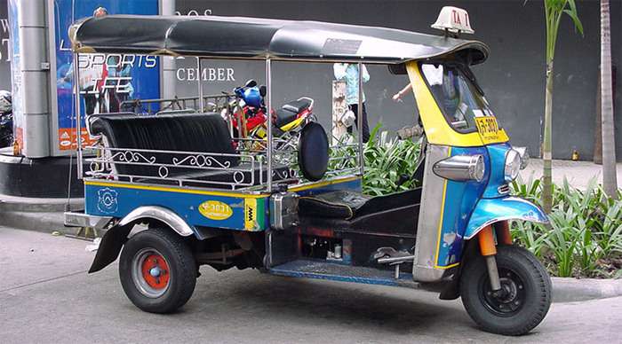 bangkok-tuk-tuk-thailand_4