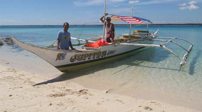 bantayan-boatmen-philippine_4