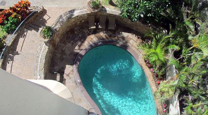 coconut-waikiki-pools_4