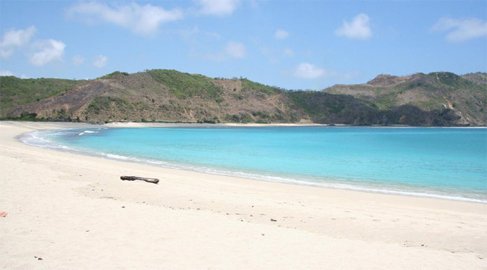 cocotinos-beach-lombok_4