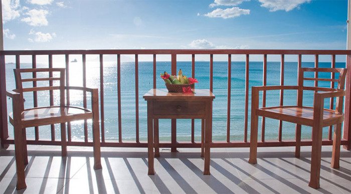 coral-strand-mahe-balcony-s_4