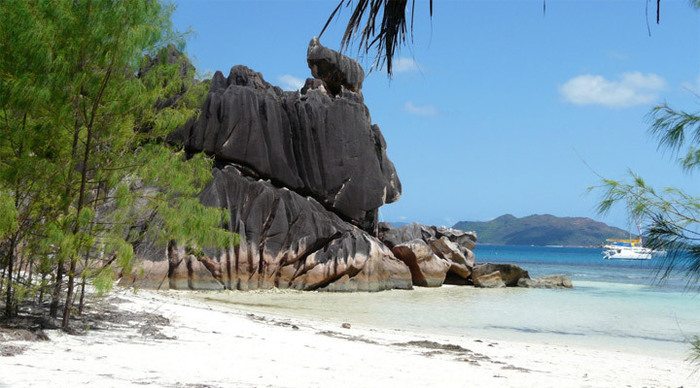 curieuse-beach-seychelles_4-1