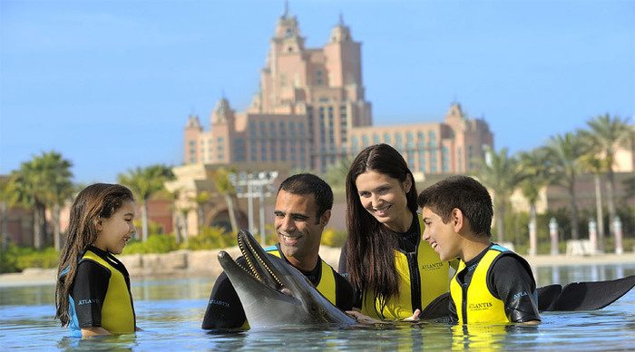 dubai-atlantis-dolphins_4-4