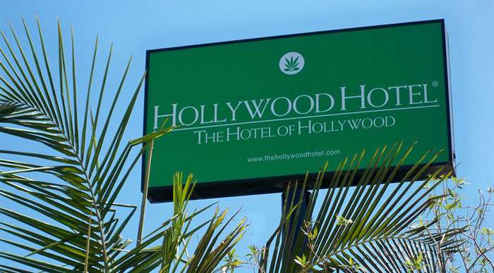 hollywood-hotel-sign_4