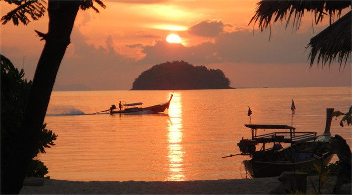 koh-lipe-sunset-thailand_4-2