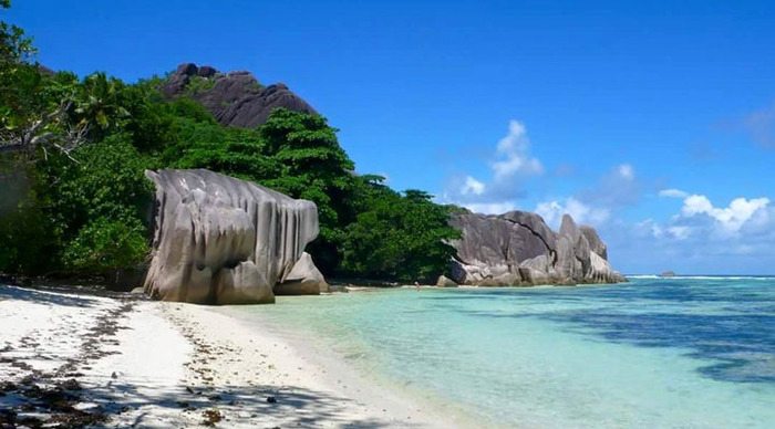 la-digue-anse-source-d-argent-beach_4-3