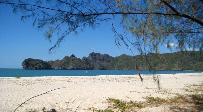 langkawi-beaches-malaysia_4-2