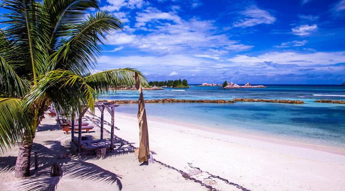 le-domaine-la-digue-beaches_4