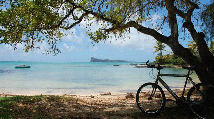 le-palmiste-beach-mauritius_4