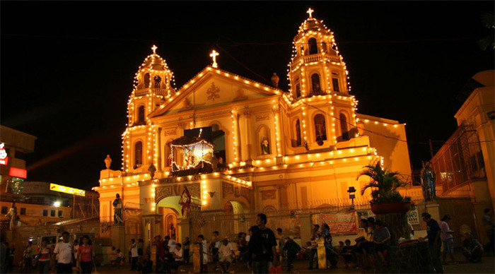 manila-church-night_4-1