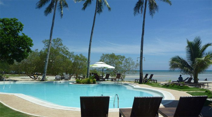 microtel-palawan-pool-01_4