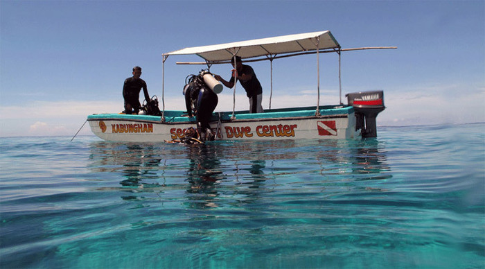 panglao-divings-boats-phili_4-1